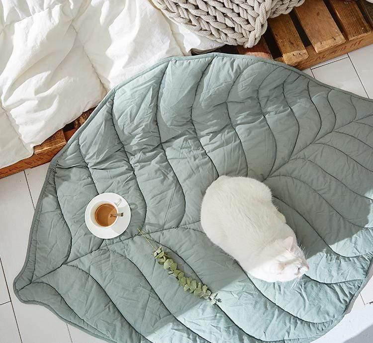 Leaf-Shaped Throw Swaddle Blanket