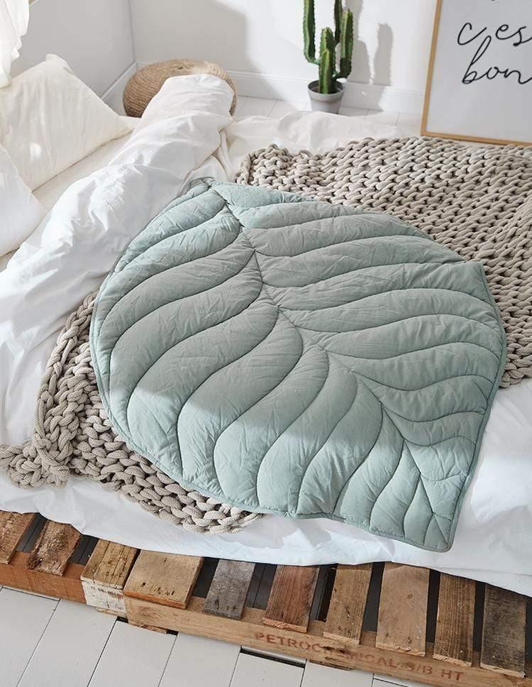 Leaf-Shaped Throw Swaddle Blanket